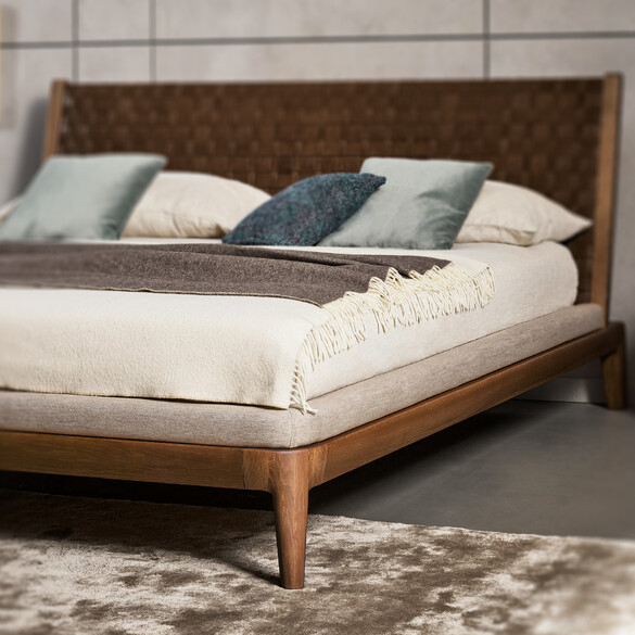 Bonaldo HONEYMOON Designer Bett mit Nussbaum & Kernleder